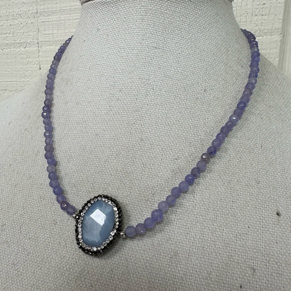 Three gorgeous purple and blue tone statement necklace - Picture 10 of 11